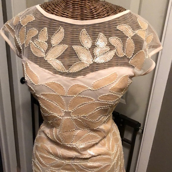 Elegant cream sequin maxi dress - Picture 3 of 4